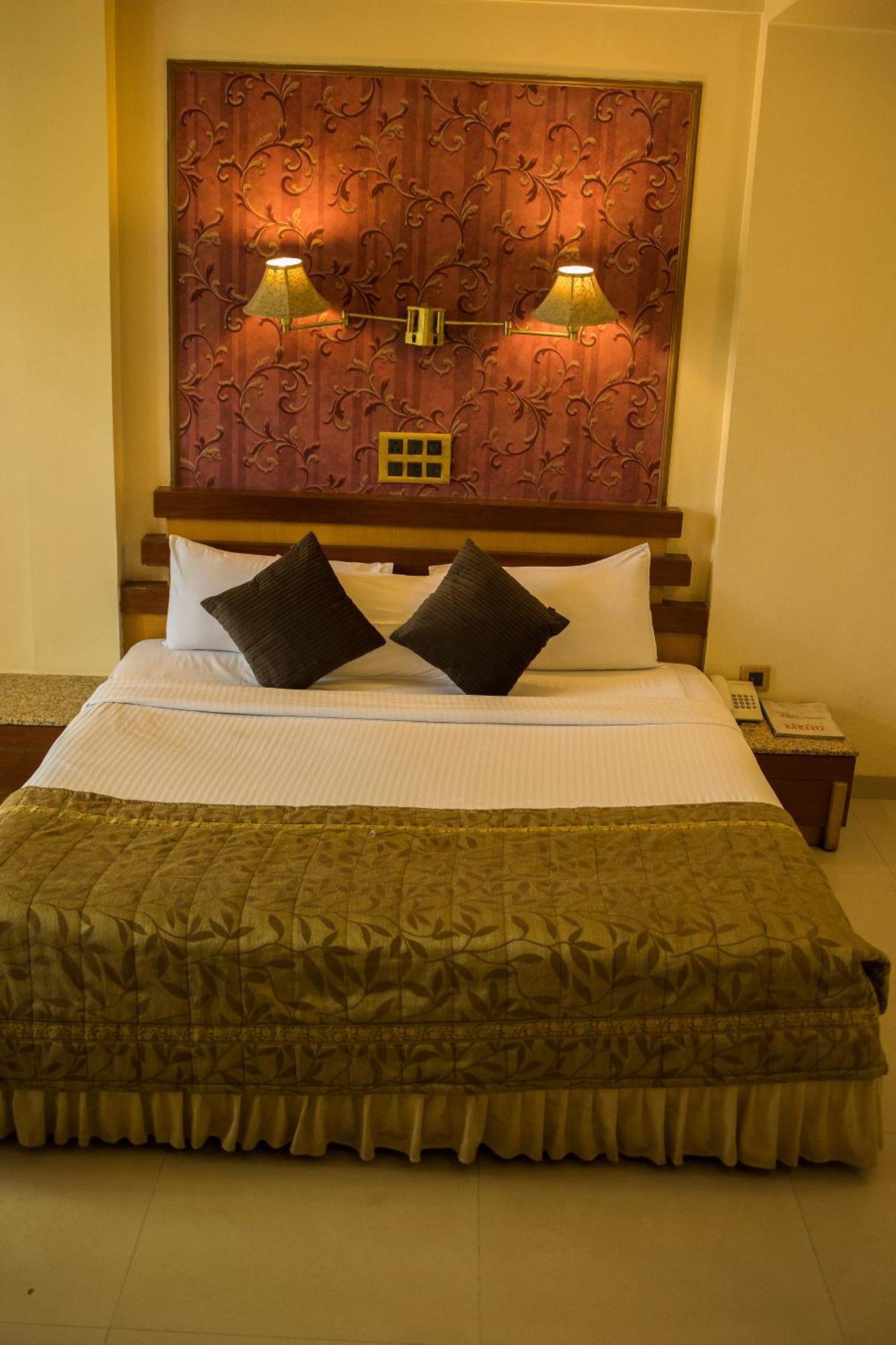 The Deccan Royaale Pune Zewnętrze zdjęcie